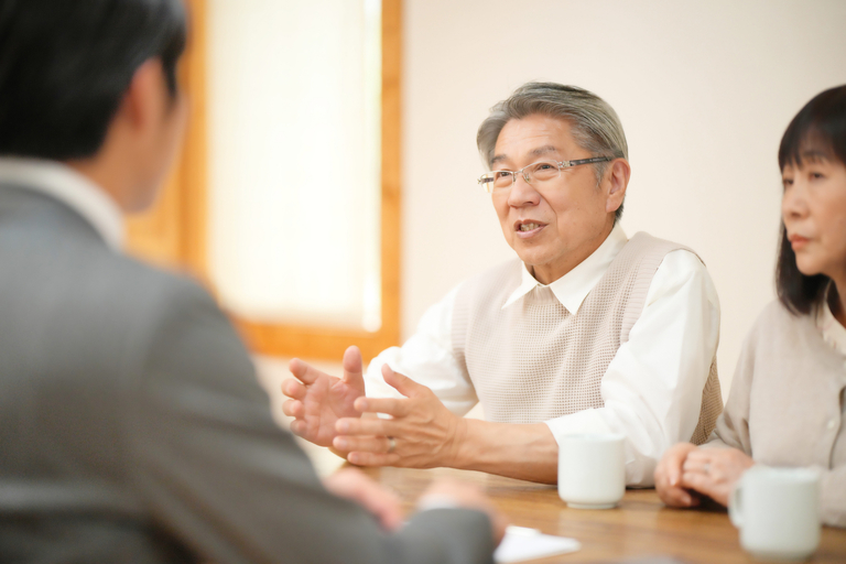 相談している画像